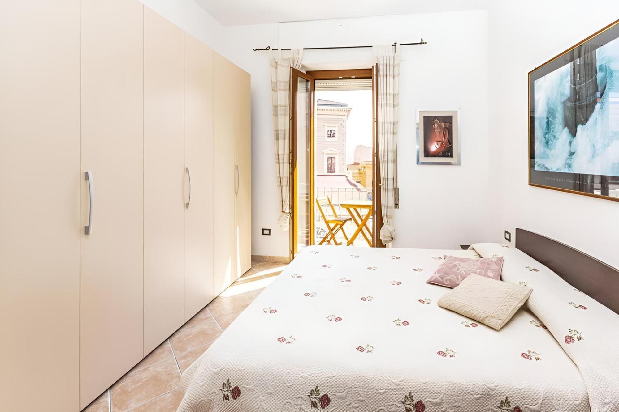 Splendido Appartamento In Pieno Centro Dell'Isola La Maddalena  Exterior foto